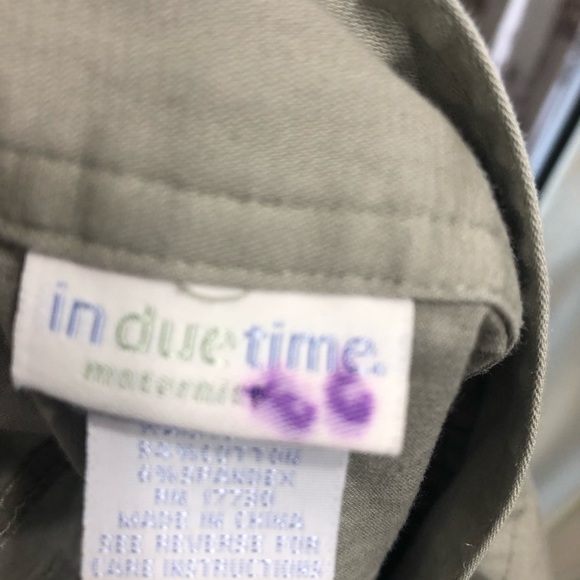 5/$25 Maternity Capris Tan Khaki S - Picture 7 of 7